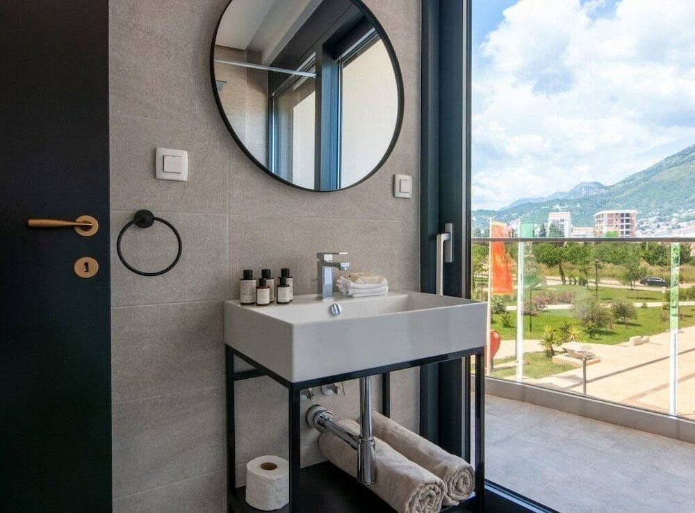 Фото Soho Suites