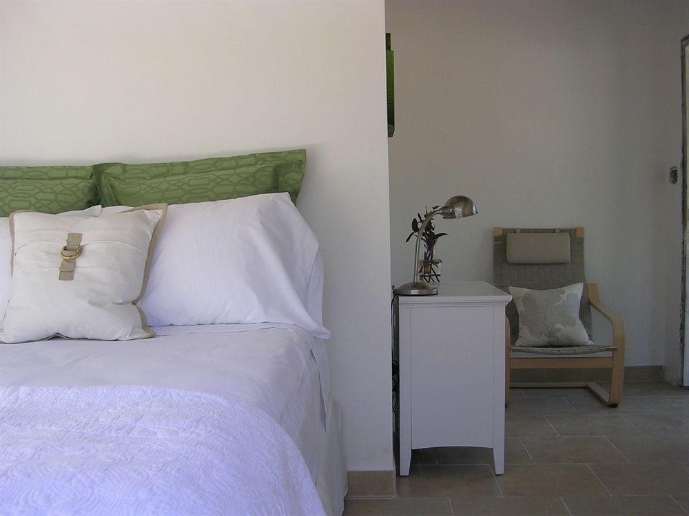 Фото Cruz Bay Boutique Hotel