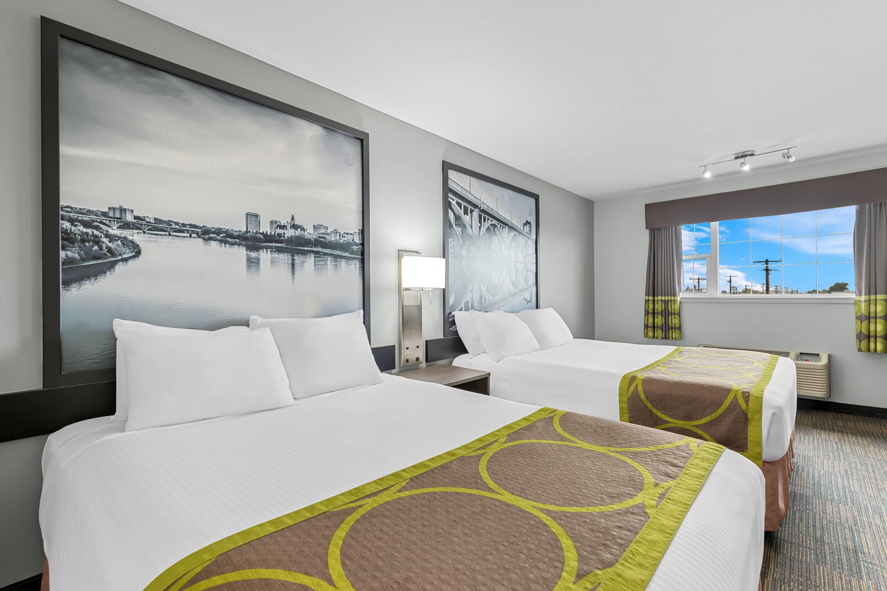 Фото Super 8 by Wyndham Saskatoon Near Saskatoon Airport