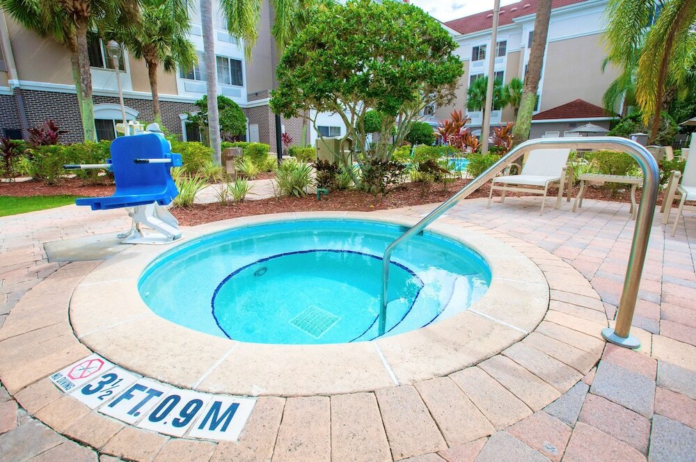 Фото Best Western Plus Kissimmee-Lake Buena Vista South Inn & Suites