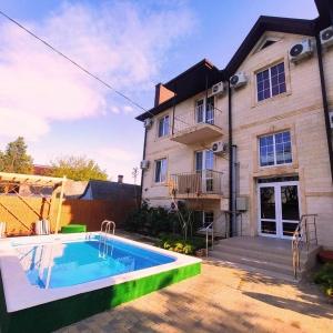 Фото Премьер