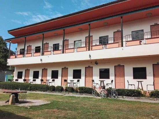 Фото Seahorse Bungalow 2