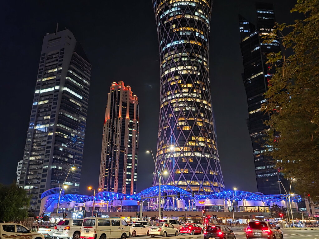 مركز أعمال Tornado Tower ، الدوحة، صورة