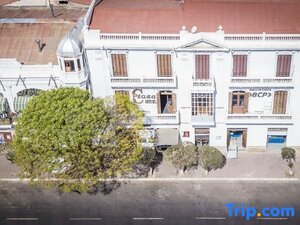 Гостиница Capital Plaza Hotel