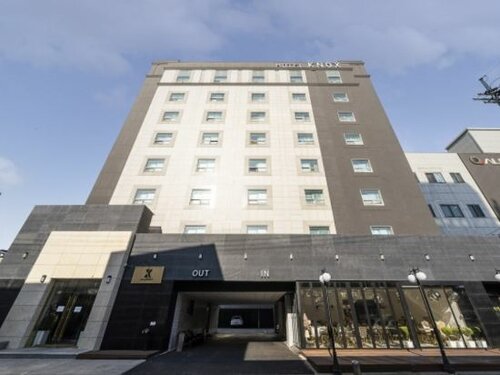Гостиница Knox Hotel в Чхонане