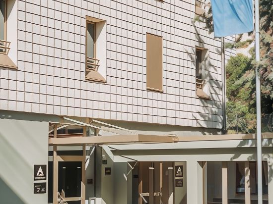 Фото Youth Hostel Montreux