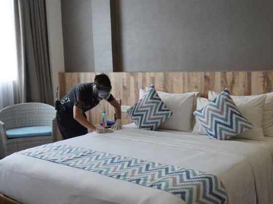 Фото All Nite And Day Veteran