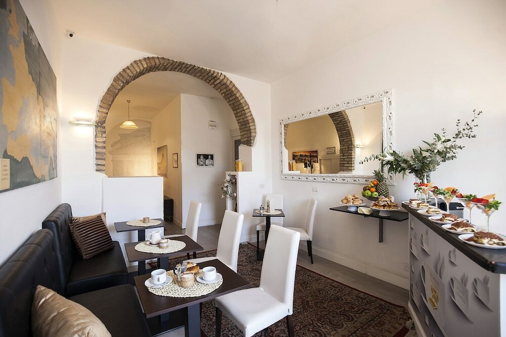 Фото Roman Holidays cuore dell'Impero