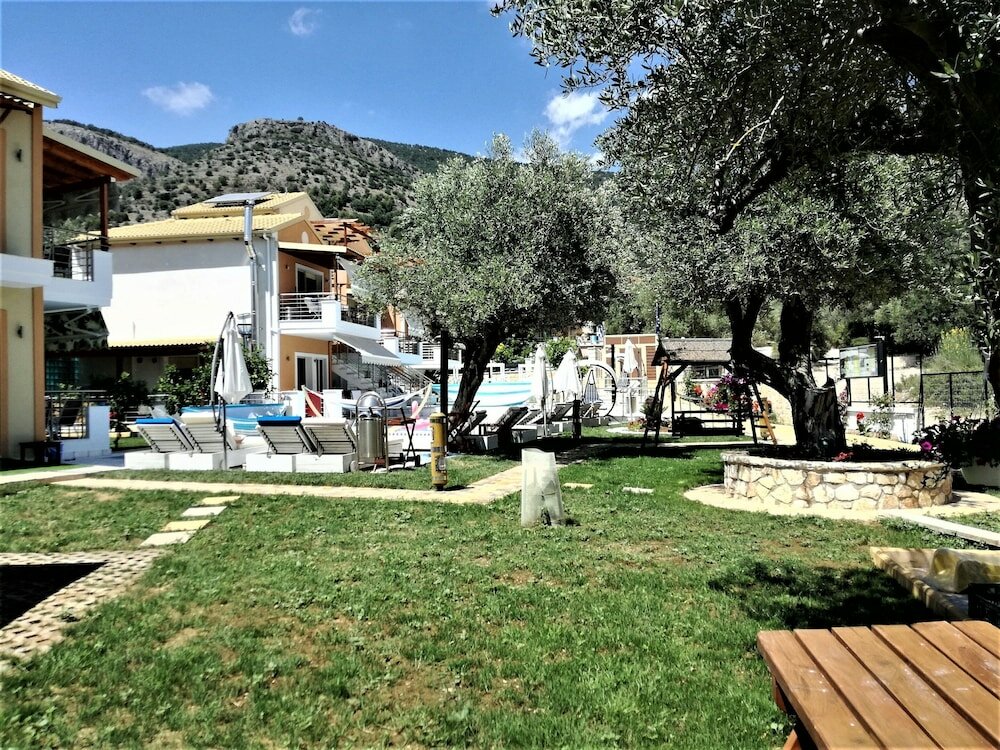 Фото All Saints Villas