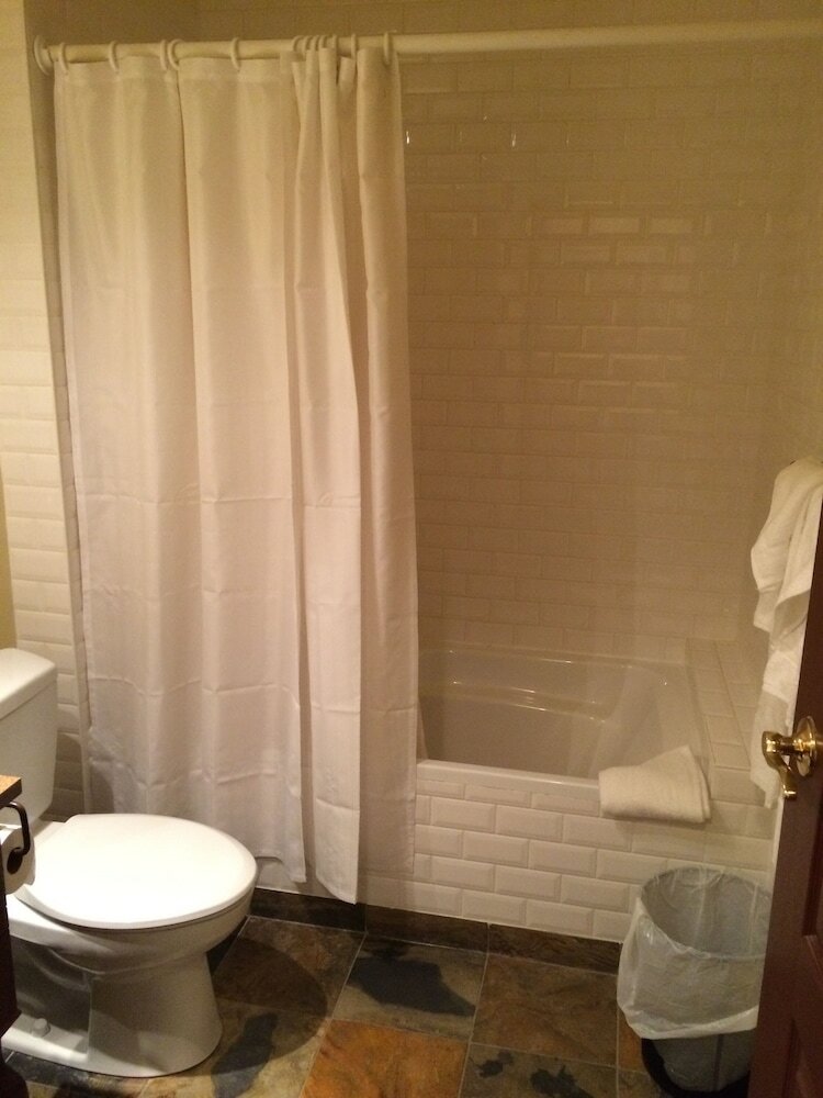 Фото Auberge Montebello