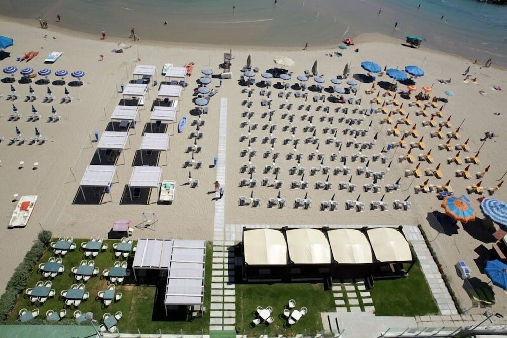 Фото Sea Lion Hotel