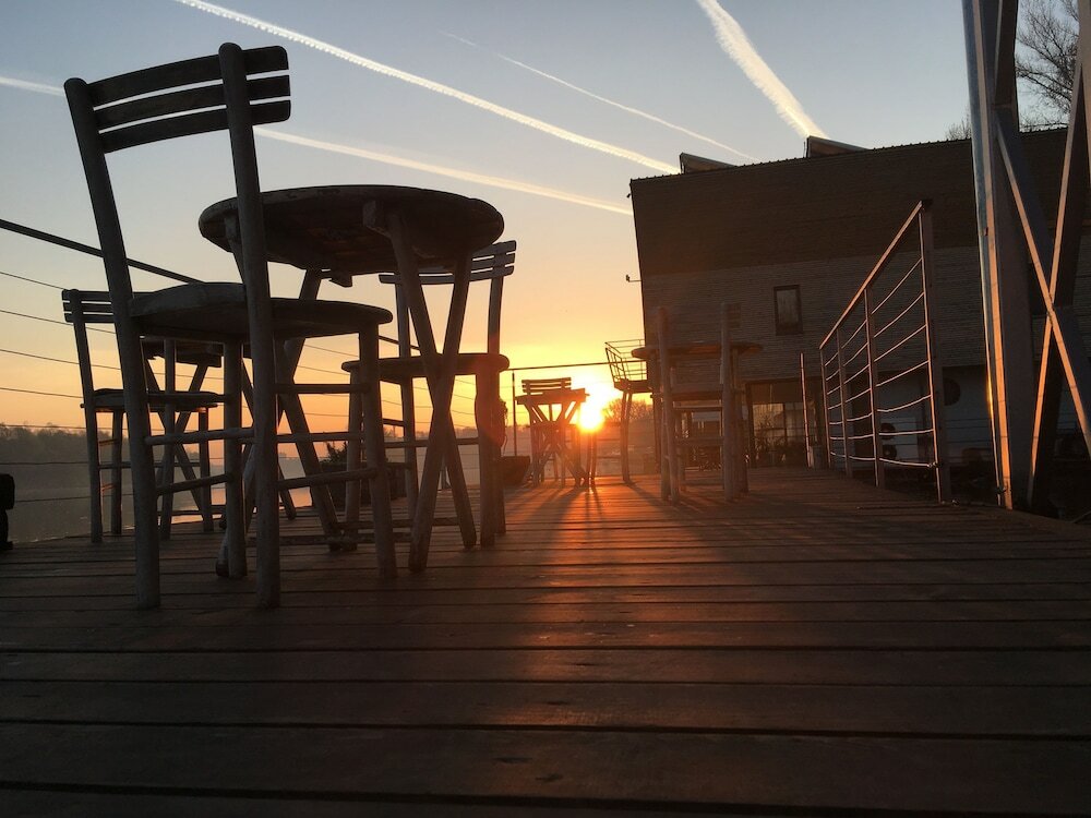 Фото ArkaBarka Floating Hostel