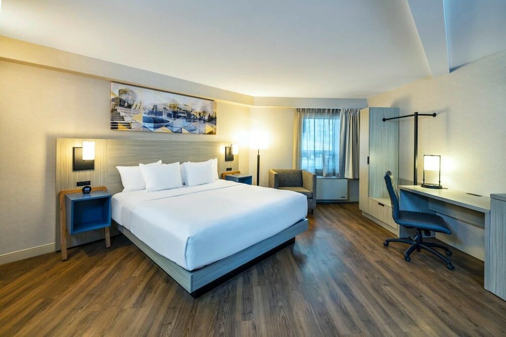 Фото Comfort Inn Truro