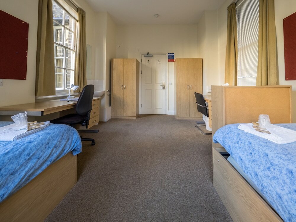 Фото Lse Passfield Hall - Campus Accommodation