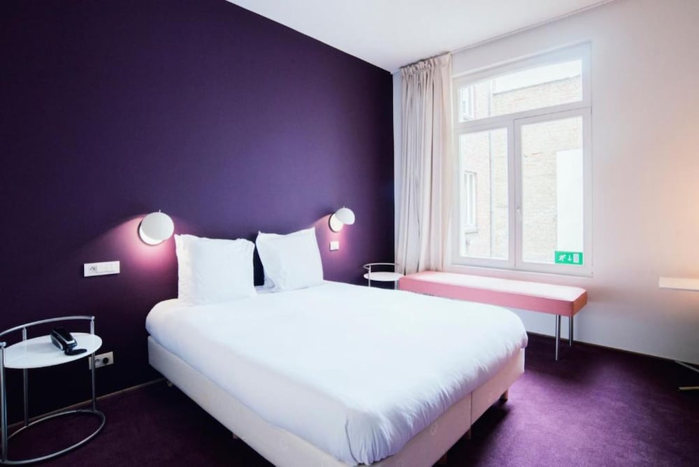 Фото Pacific Café Hotel