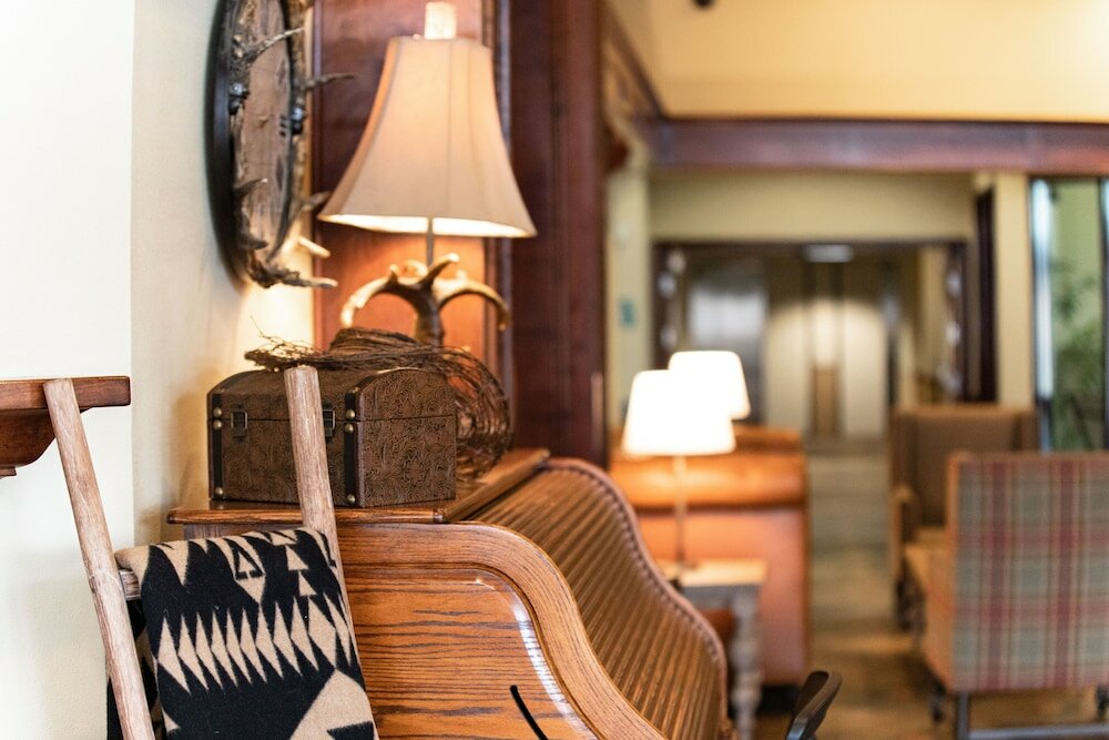 Фото Oxford Suites Pendleton