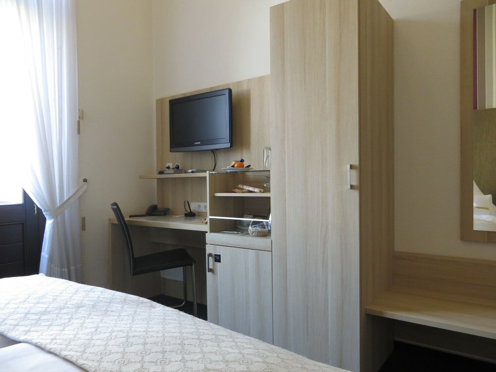 Фото Hotel Kronprinzen