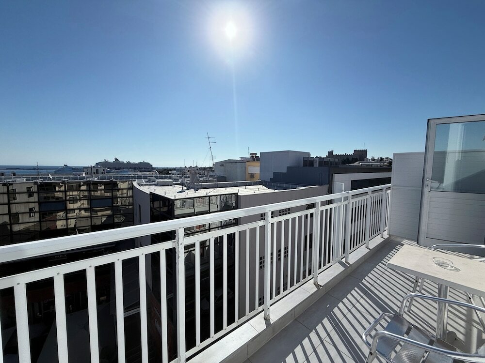 Фото Savoy City Hotel