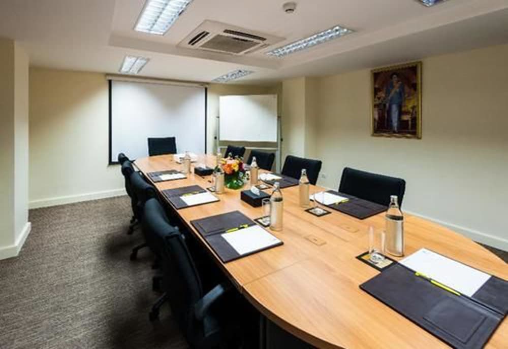 Фото Отель Lohas Residences Sukhumvit