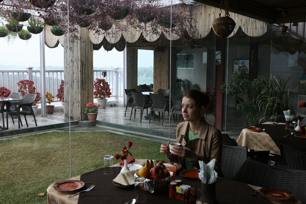 Фото Отель EllBee Ganga View