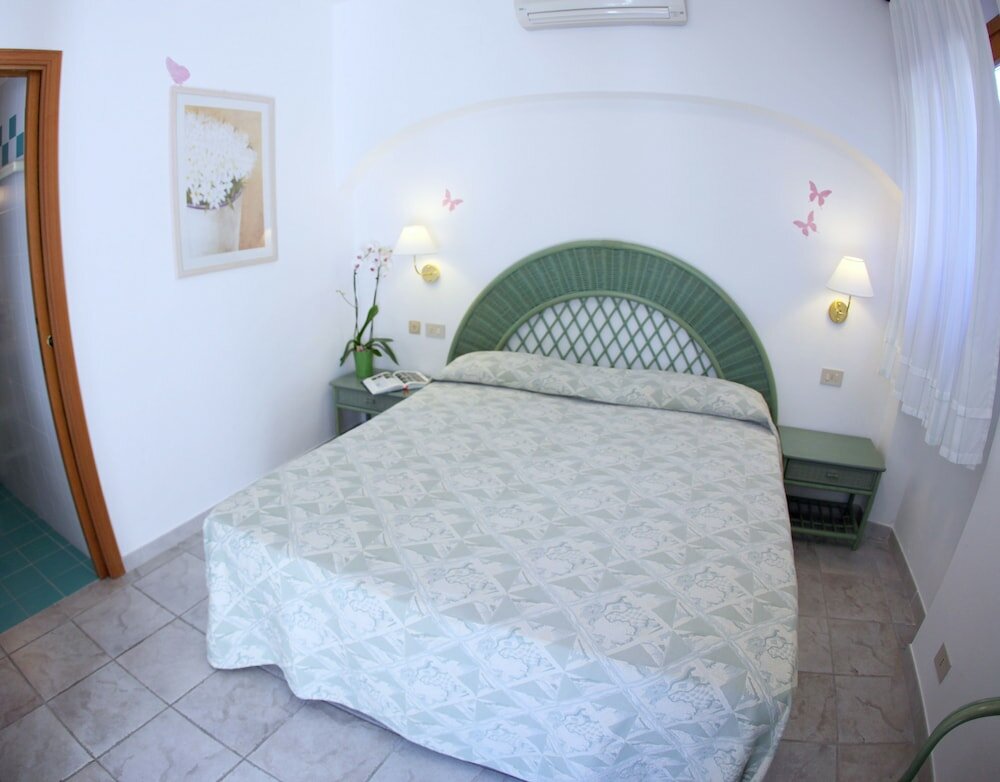 Фото Hotel Montemerlo