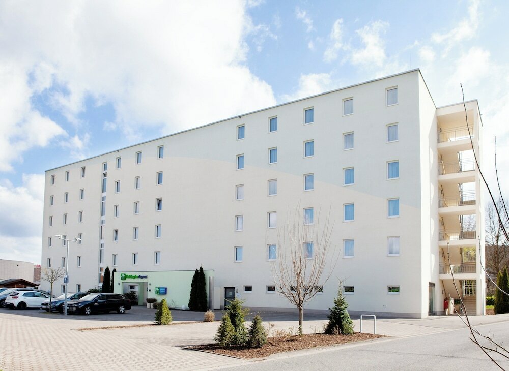 Фото Holiday Inn Express Neunkirchen