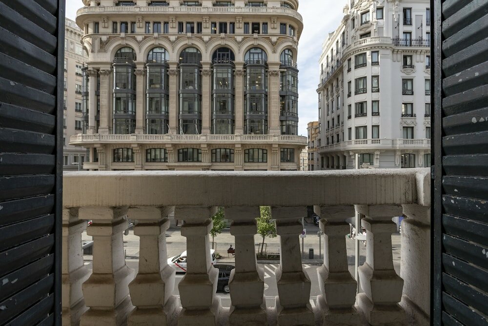 Фото Petit Palace Triball