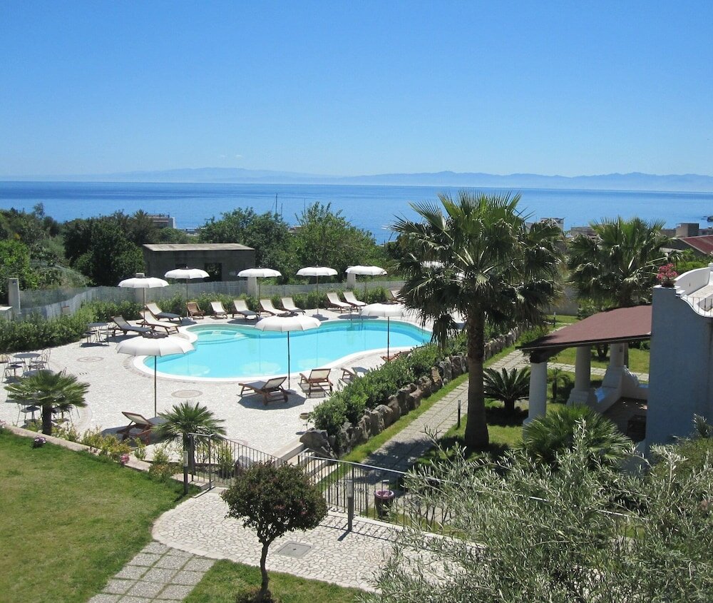 Фото Hotel Bougainville