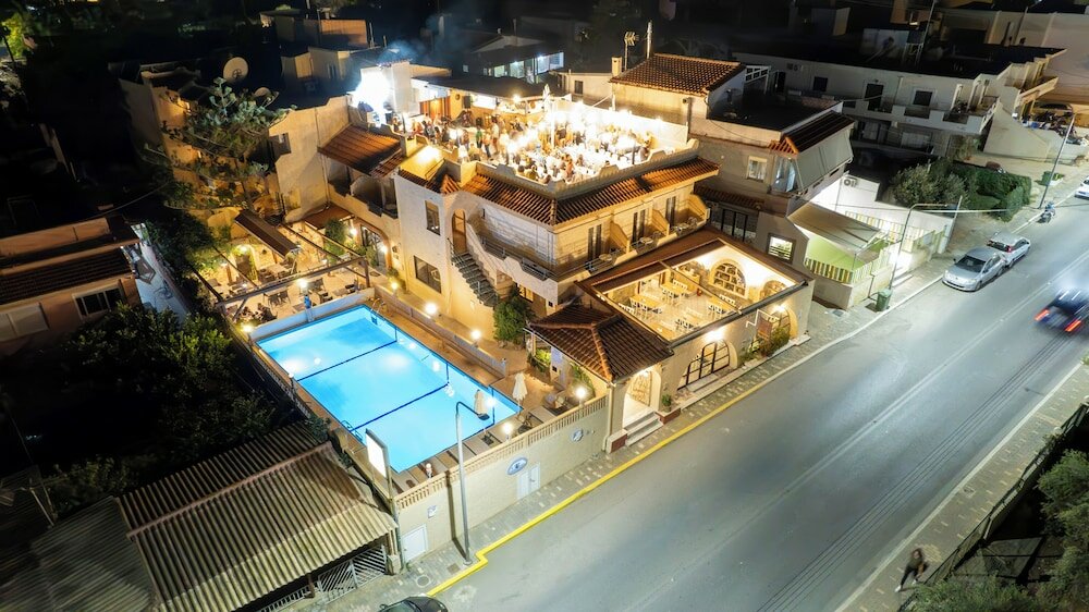 Фото Erato Hotel