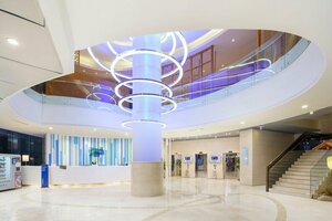 Гостиница Holiday Inn Express Dalian City Center