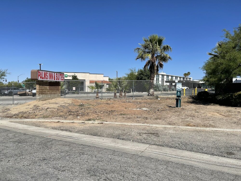 Фото Palms Inn & Suites