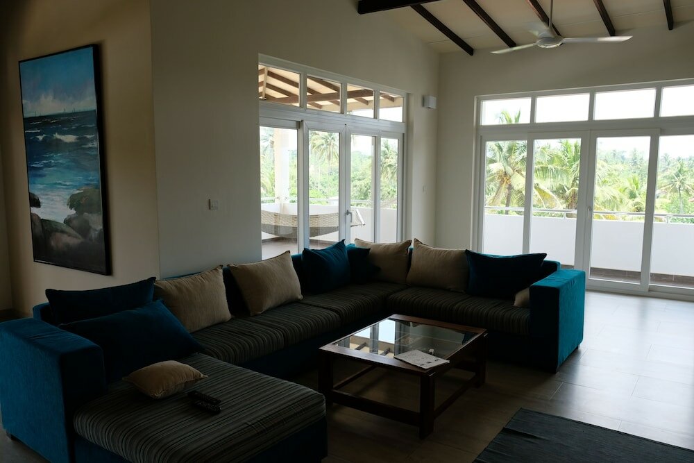 Фото Twenty Two Weligambay