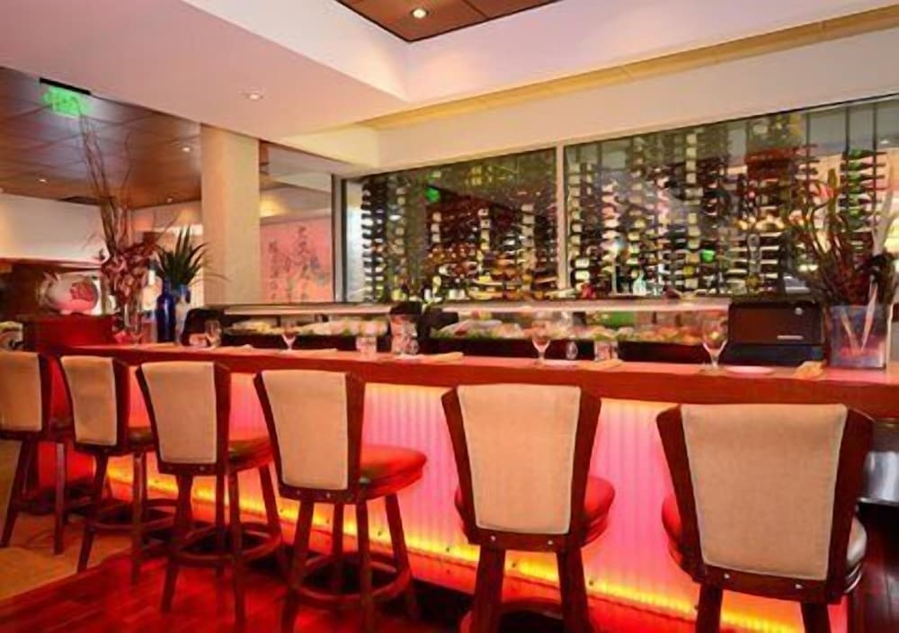 Фото Quality Inn & Suites Albany Airport