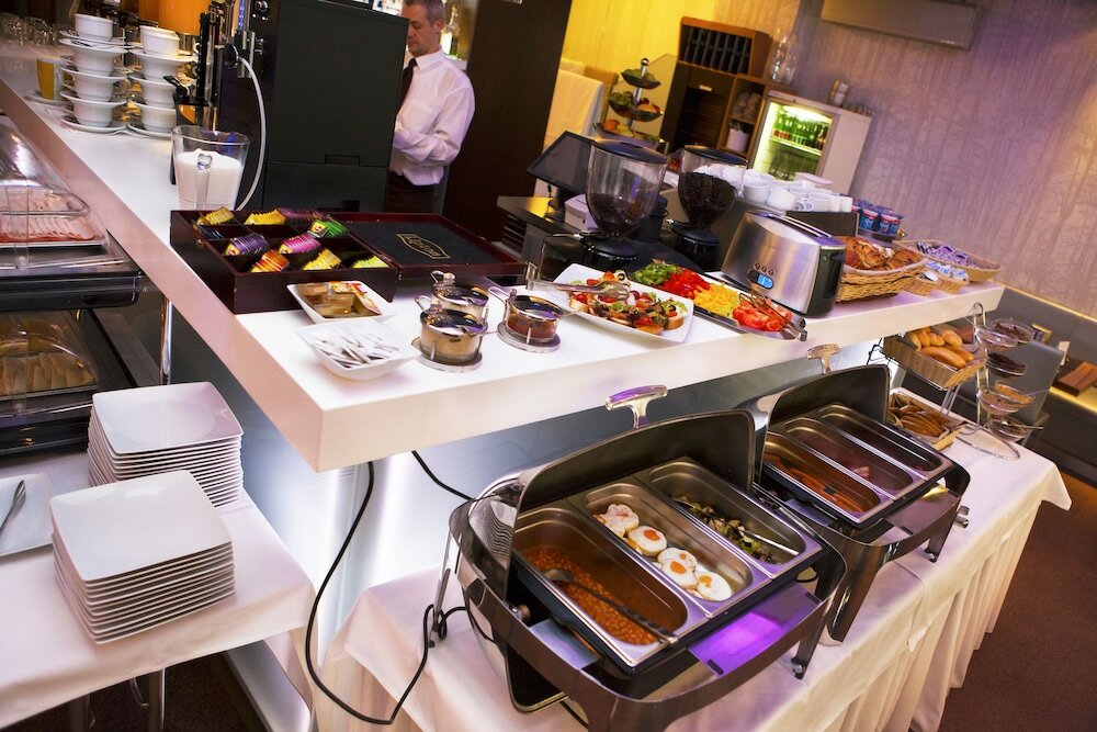 Фото Hotel Danubia Gate