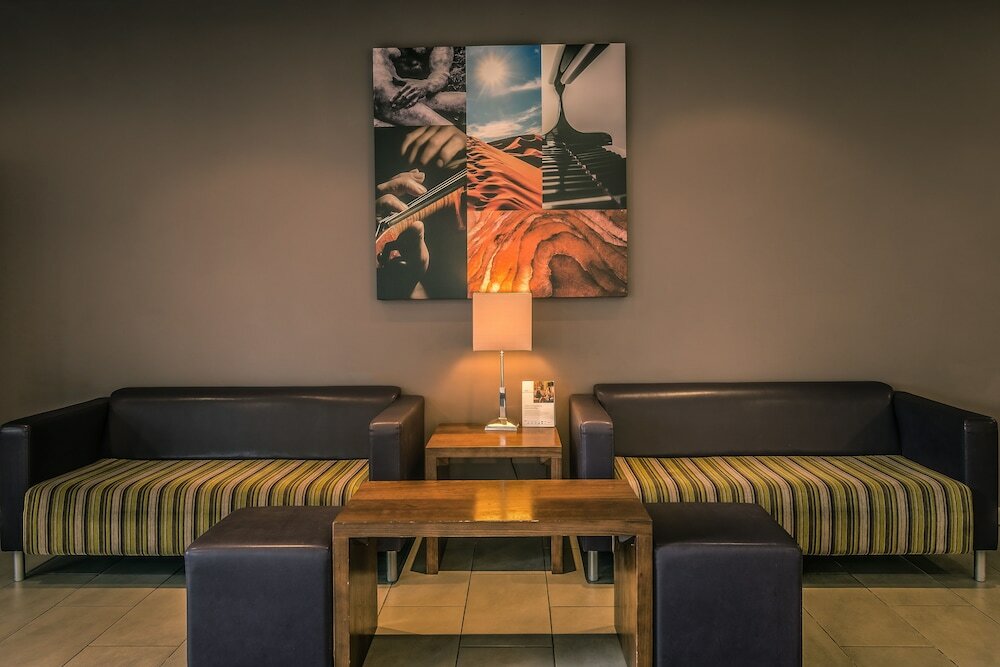 Фото Holiday Inn Express Preston - South, an Ihg Hotel