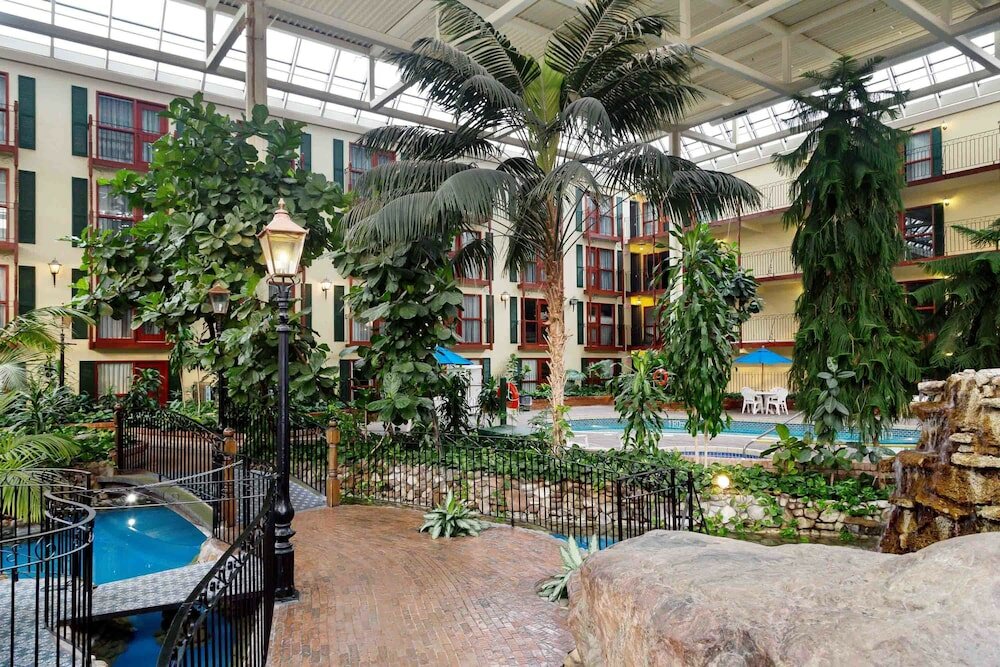 Фото Sandman Signature Lethbridge Lodge