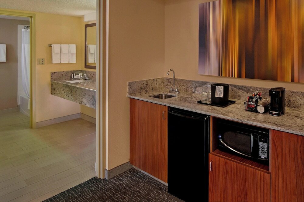Фото Courtyard by Marriott Orlando East/UCF Area