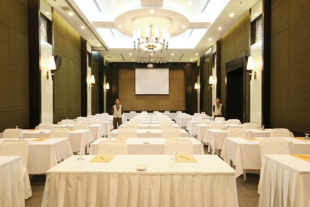 Фото Cape Racha Hotel