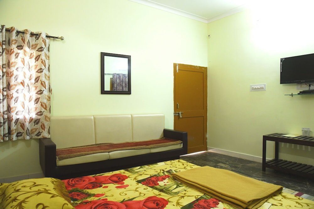 Фото Ganesham Guest House