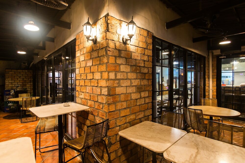 Фото The Alcove Library Hotel