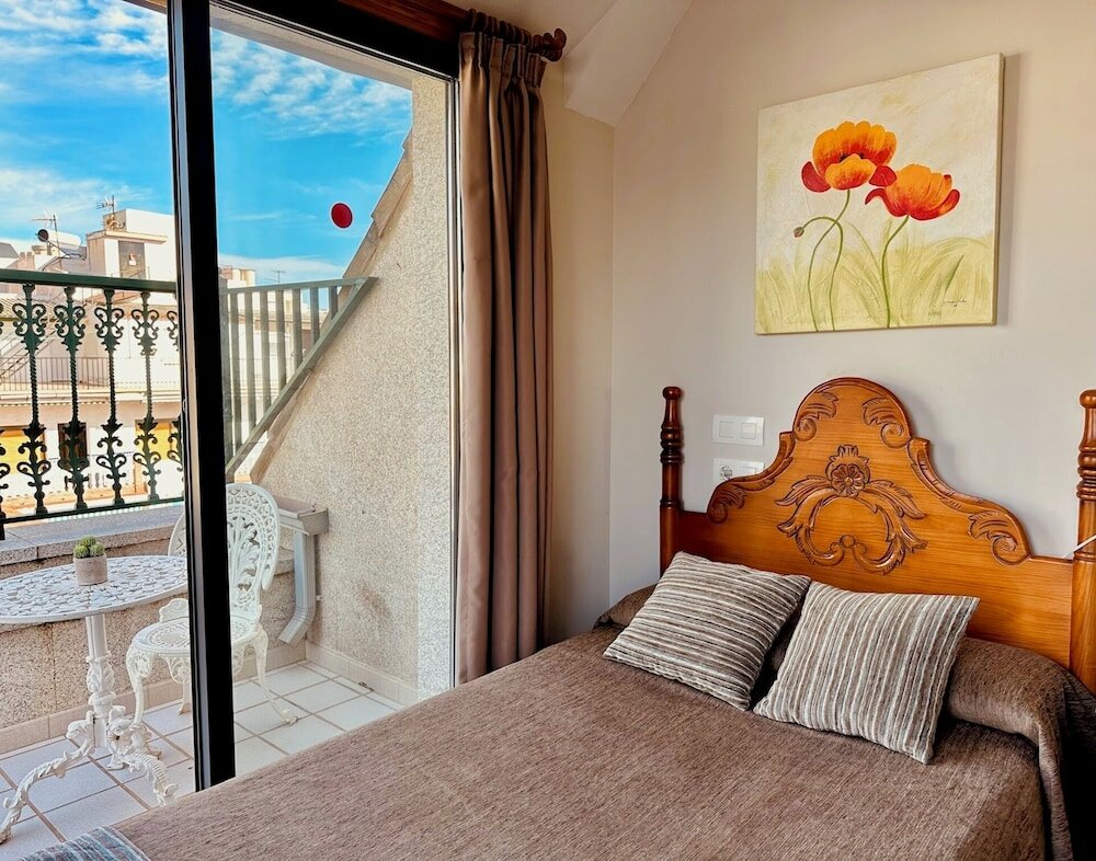 Фото Hotel Reyesol