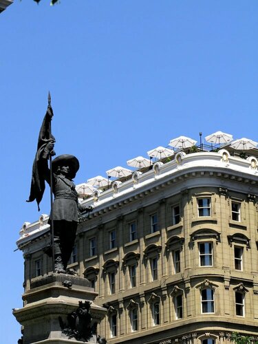 Внешний вид отеля Hôtel Place d'Armes в Монреале, фото 3