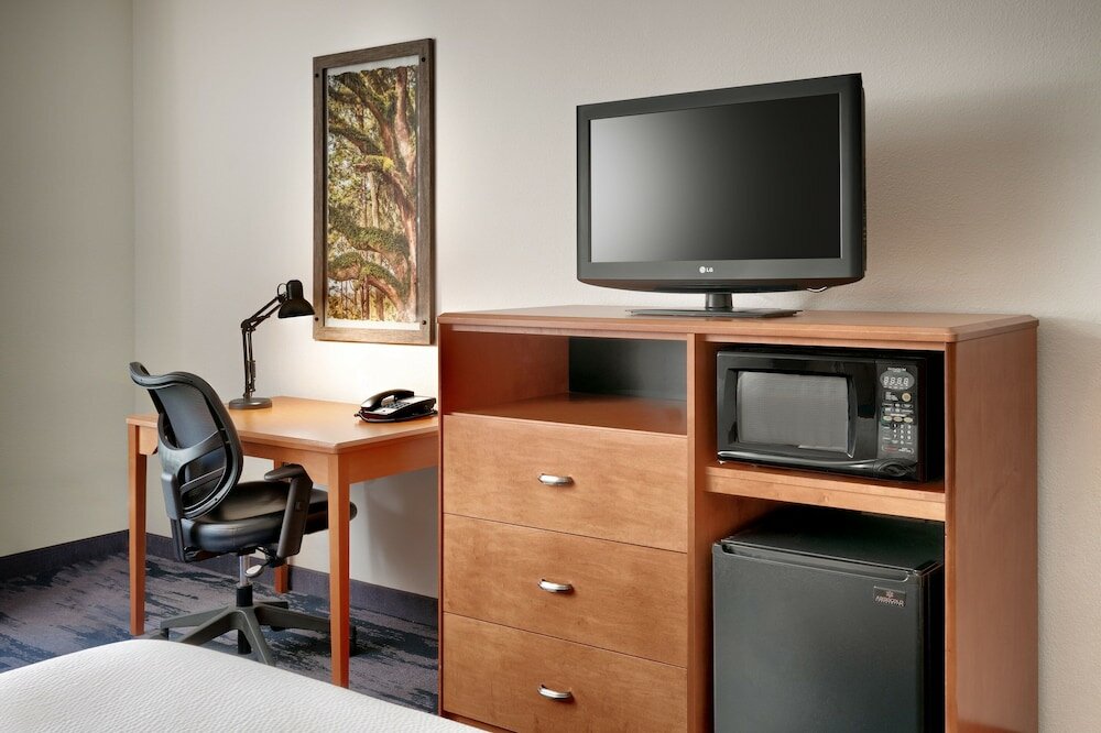 Фото Fairfield Inn & Suites by Marriott Tallahassee Central