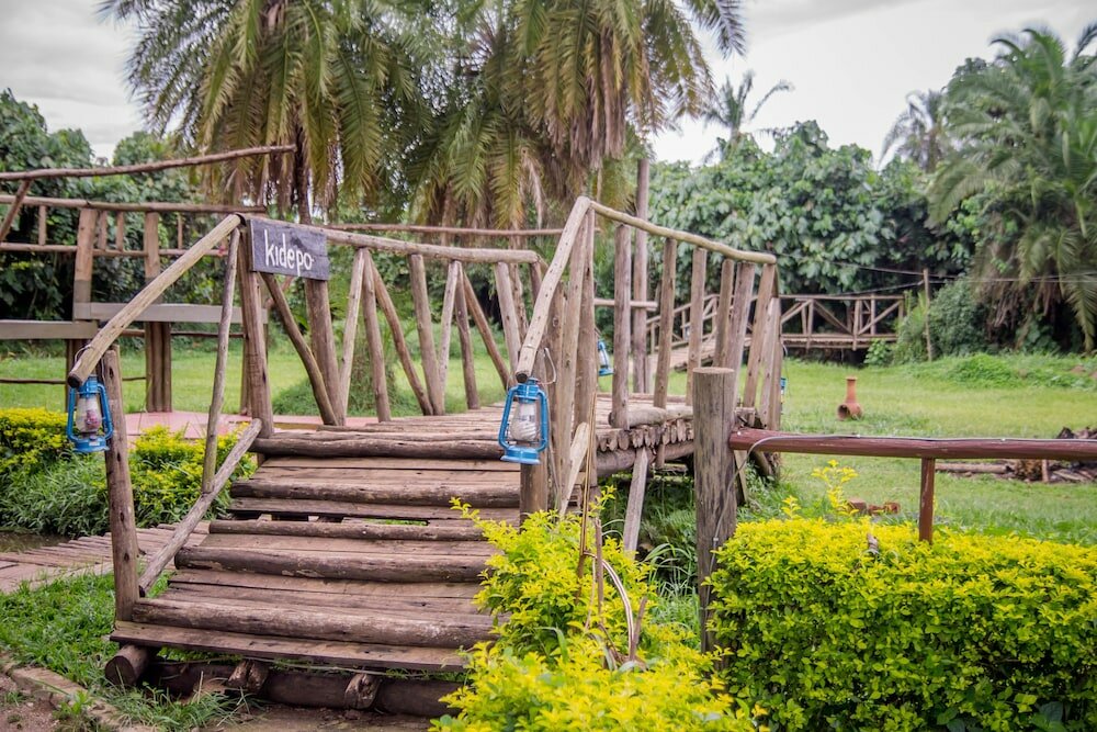 Фото Roots Retreat and Camping Resort