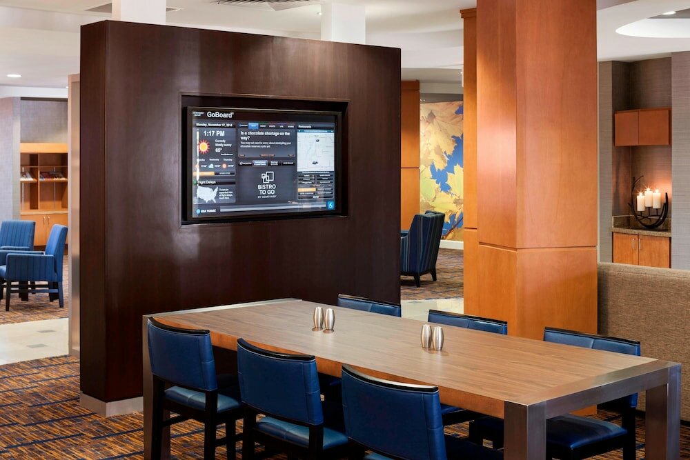 Фото Courtyard by Marriott Phoenix West/Avondale