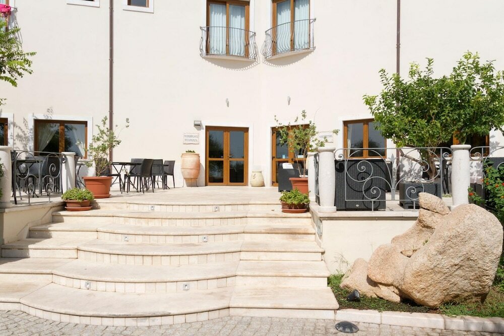 Фото Hotel Brancamaria