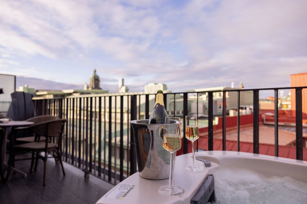 Фото Avalon Hotel