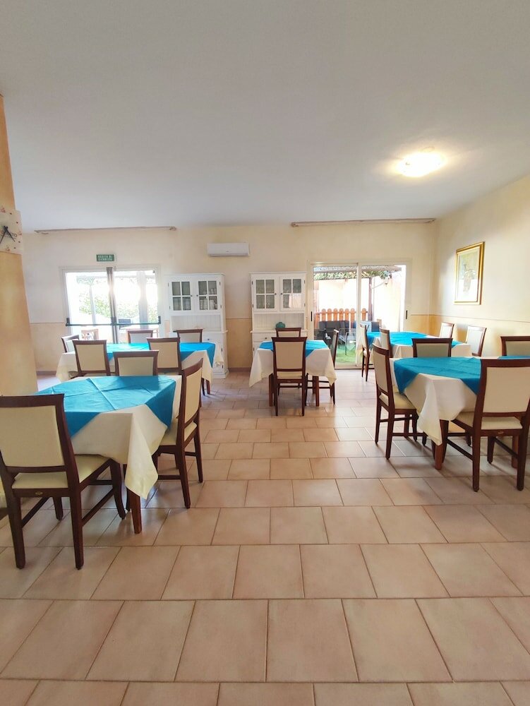 Фото Hotel Gabbiano - Agenzia Isola Rossa