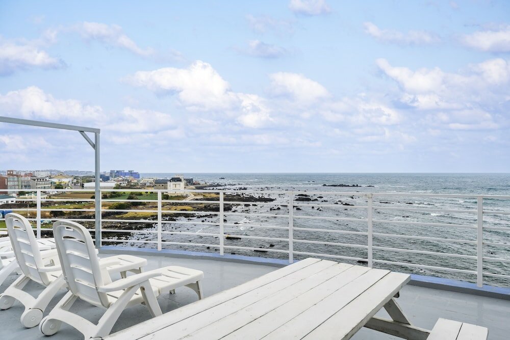 Фото On the Sea Pension