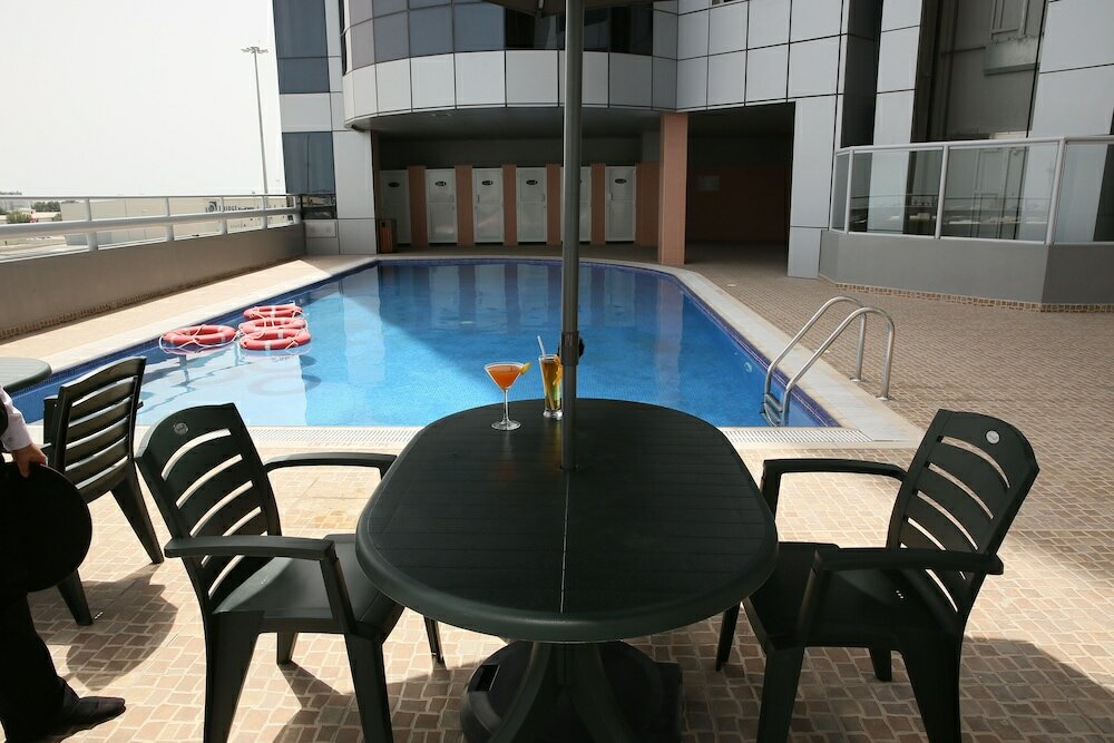 Фото Royal Phoenicia Hotel